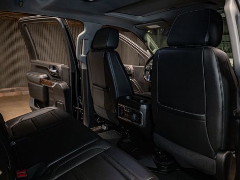 Used 2022 GMC Sierra 2500 Denali w/ Denali Black Diamond Edition image 22