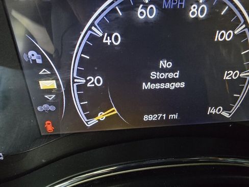 Used 2017 Jeep Grand Cherokee Limited w/ Trailer Tow Group IV image 27