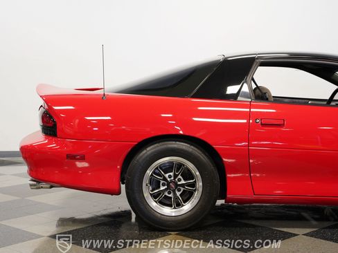 Used 2001 Chevrolet Camaro Z28 RWD image 30