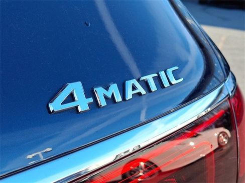 Used 2022 Mercedes-Benz GLS 450 4MATIC image 32