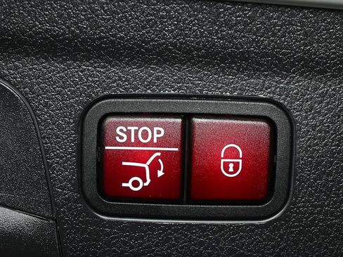 Certified 2023 Mercedes-Benz GLE 450 4MATIC image 30