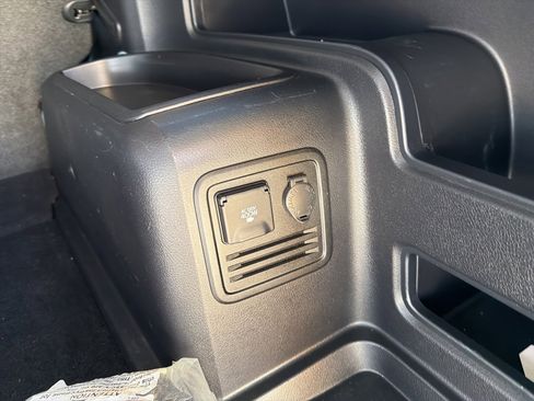 Used 2021 Toyota 4Runner Venture w/ Moonroof Package image 37