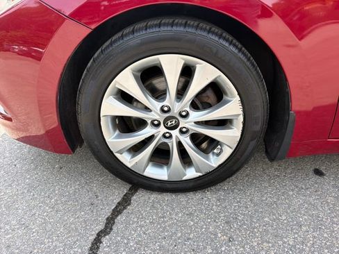 Used 2012 Hyundai Azera FWD image 29