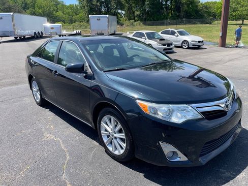 Used 2014 Toyota Camry XLE FWD image 8