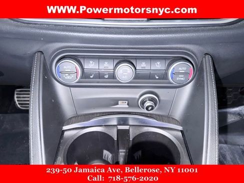 Used 2022 Alfa Romeo Stelvio Ti image 37