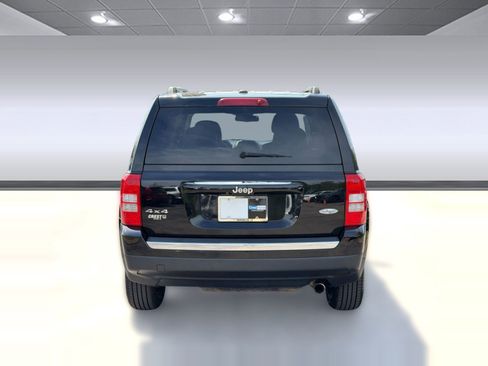 Used 2016 Jeep Patriot High Altitude AWD/4WD image 10