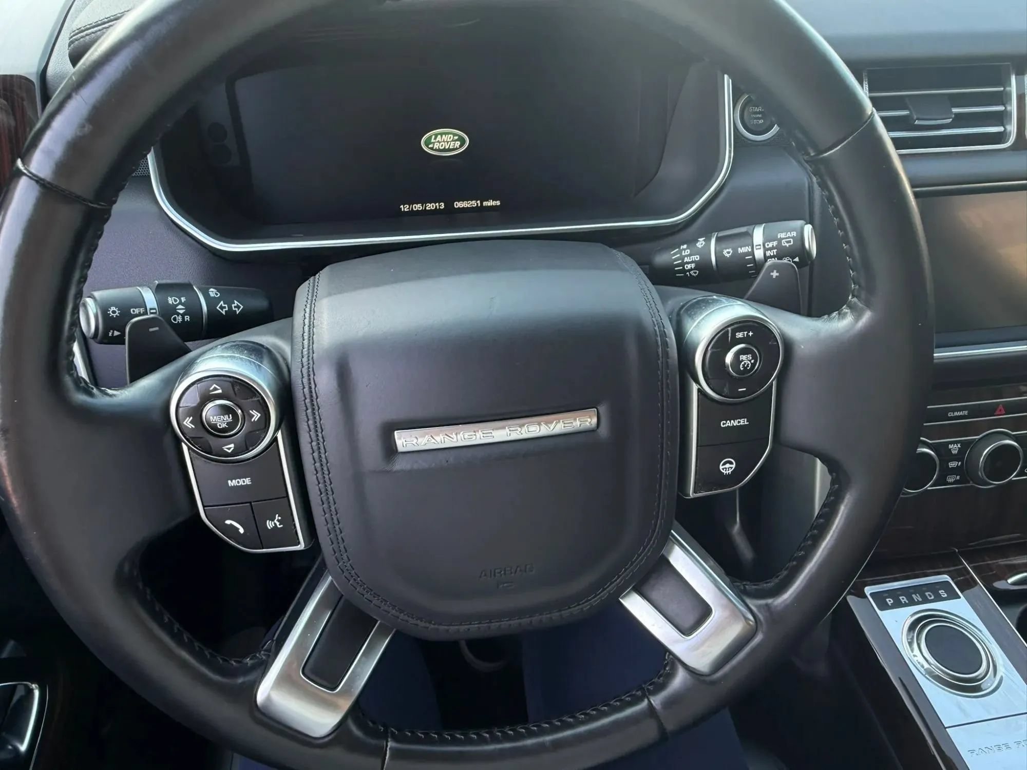 Used 2015 Land Rover Range Rover AWD/4WD image 37