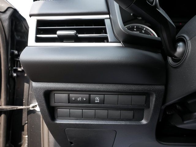 New 2026 Mitsubishi Outlander LE AWD/4WD image 18