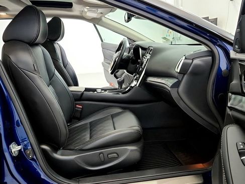 Used 2023 Nissan Maxima Platinum w/ Sport Mat Group FWD image 17