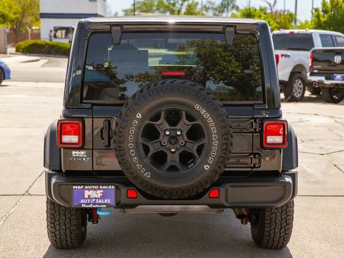 Used 2023 Jeep Wrangler Unlimited w/ Sun & Screen Package AWD/4WD image 6