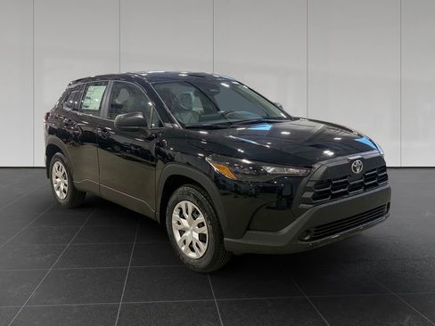 Used 2026 Toyota Corolla Cross L image 32