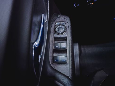 Used 2018 Chevrolet Equinox LT AWD/4WD image 22