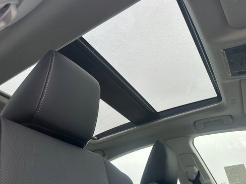 New 2025 Lexus ES 350 w/ Premium Package image 16