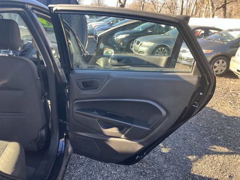 Used 2019 Ford Fiesta SE w/ Equipment Group 201A FWD image 19
