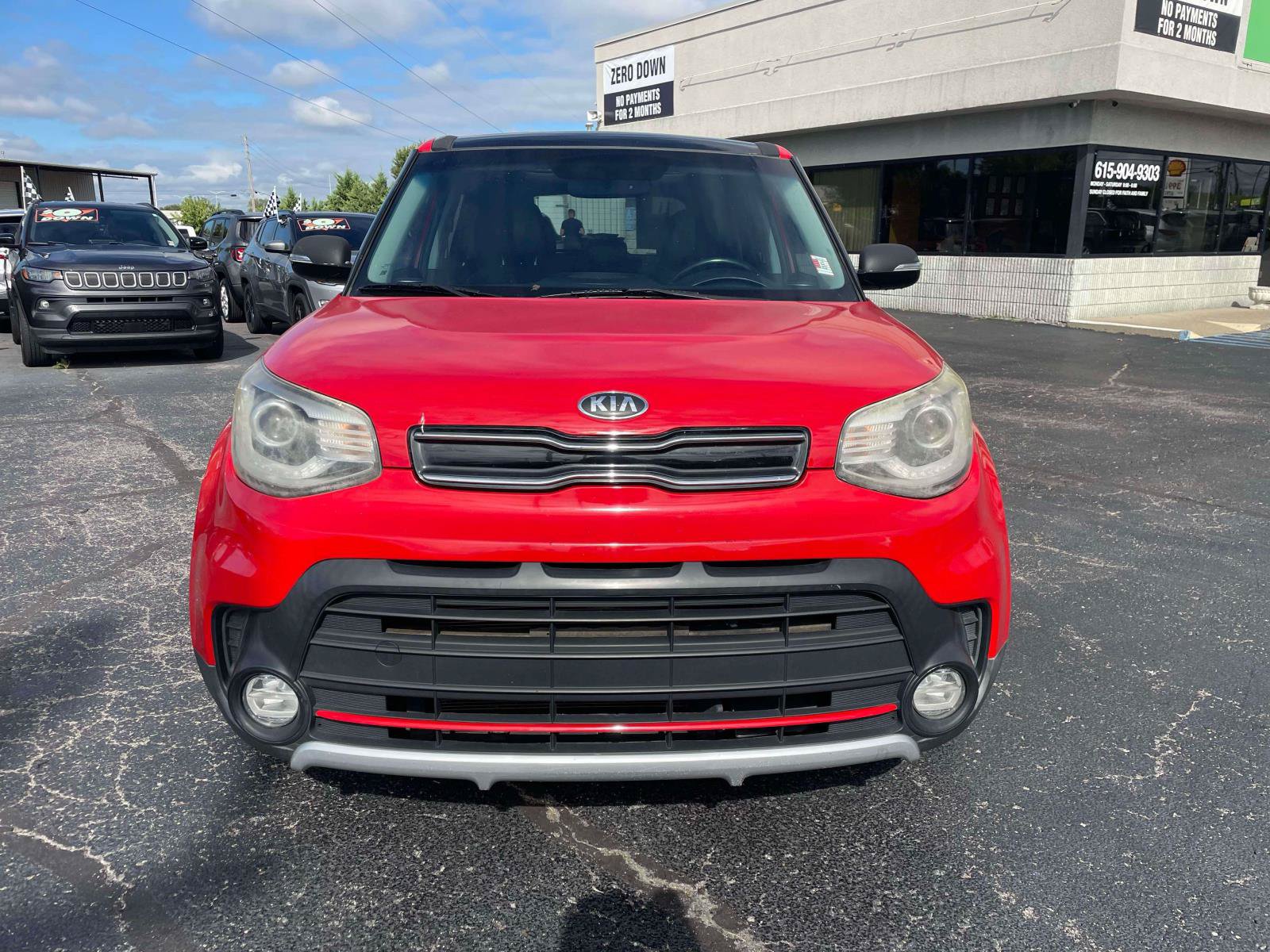 Used 2018 Kia Soul ! w/ Tech Package FWD image 2