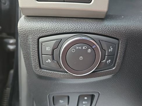 Used 2019 Ford F250 Lariat w/ Lariat Ultimate Package image 24