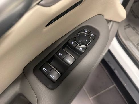 Certified 2026 Cadillac XT5 Premium Luxury w/ Driver Assist Package FWD image 11