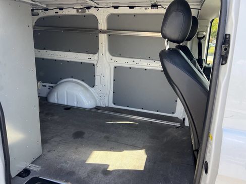 Used 2018 Mercedes-Benz Metris w/ Blind Spot Assist Package image 15