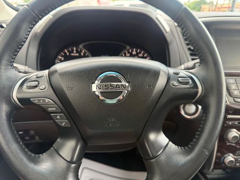 Used 2015 Nissan Pathfinder Platinum AWD/4WD image 22
