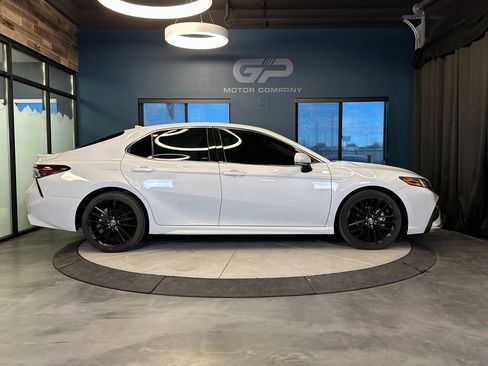 Used 2023 Toyota Camry XSE image 2