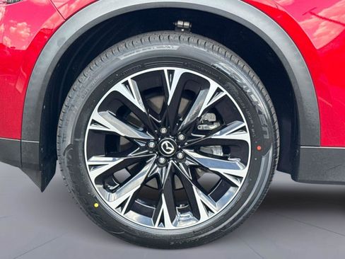 Certified 2024 MAZDA CX-90 Plug-In Hybrid w/ Premium Plus AWD/4WD image 10