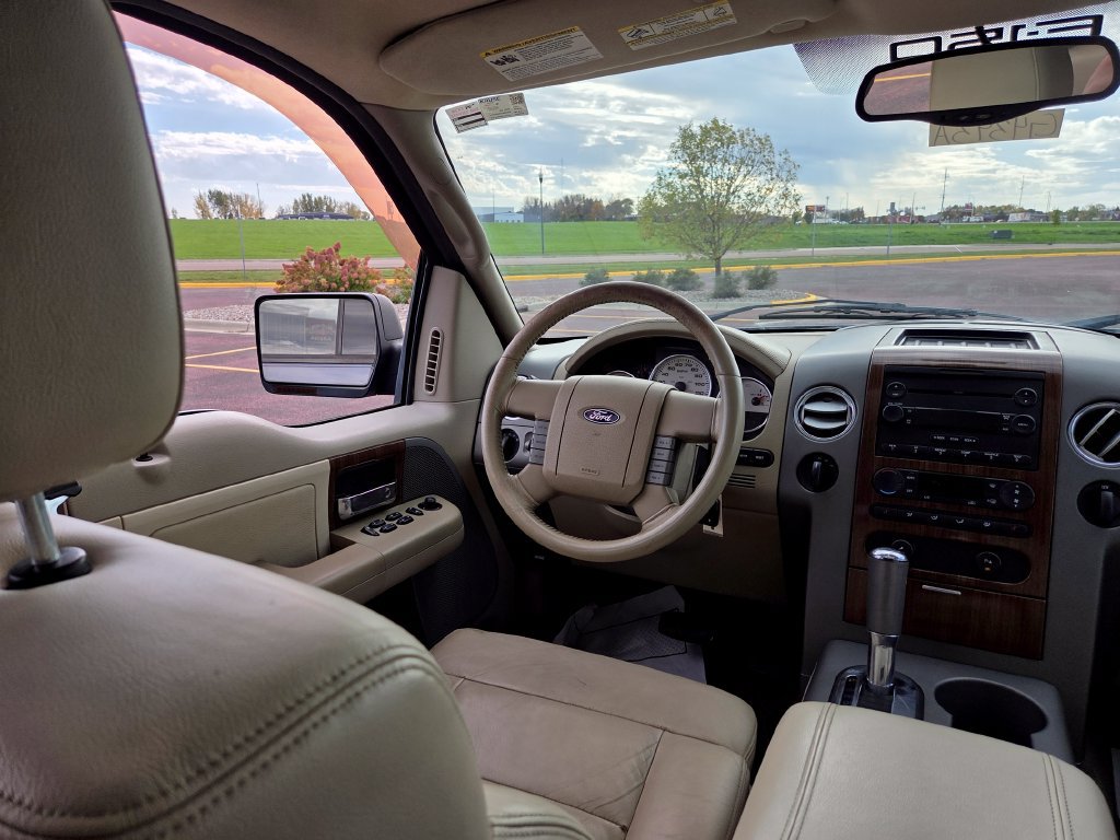 Used 2004 Ford F150 Lariat AWD/4WD image 16
