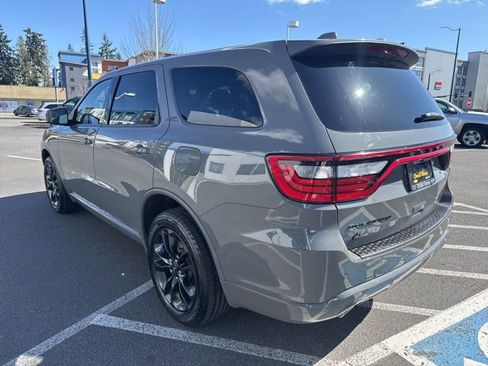 Used 2022 Dodge Durango SXT w/ Blacktop Package image 9