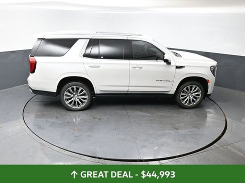 Used 2021 GMC Yukon Denali w/ Denali Premium Package image 15