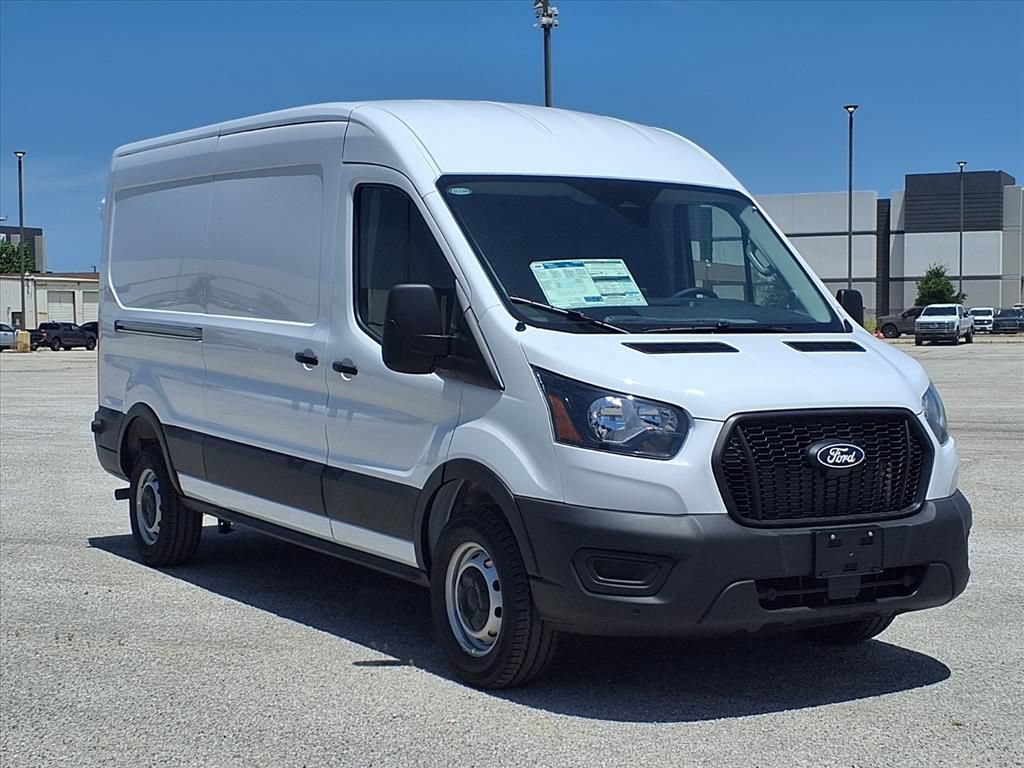 New 2026 Ford Transit 250 148 Medium Roof w/ Load Area Protection Package RWD image 3