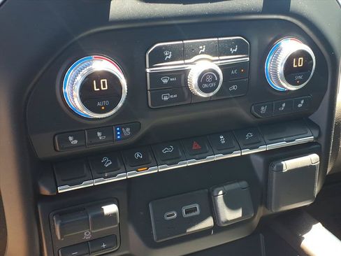 Used 2019 GMC Sierra 1500 SLT w/ SLT Premium Package AWD/4WD image 7