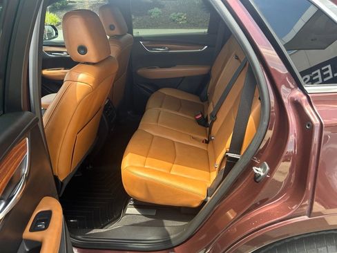 Used 2022 Cadillac XT5 Premium Luxury w/ Technology Package FWD image 41