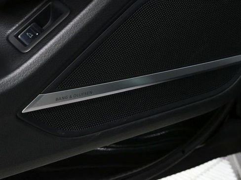 Used 2022 Audi A8 L 3.0T image 7