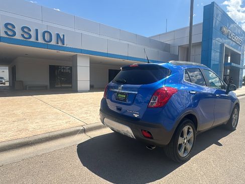 Used 2013 Buick Encore FWD image 3