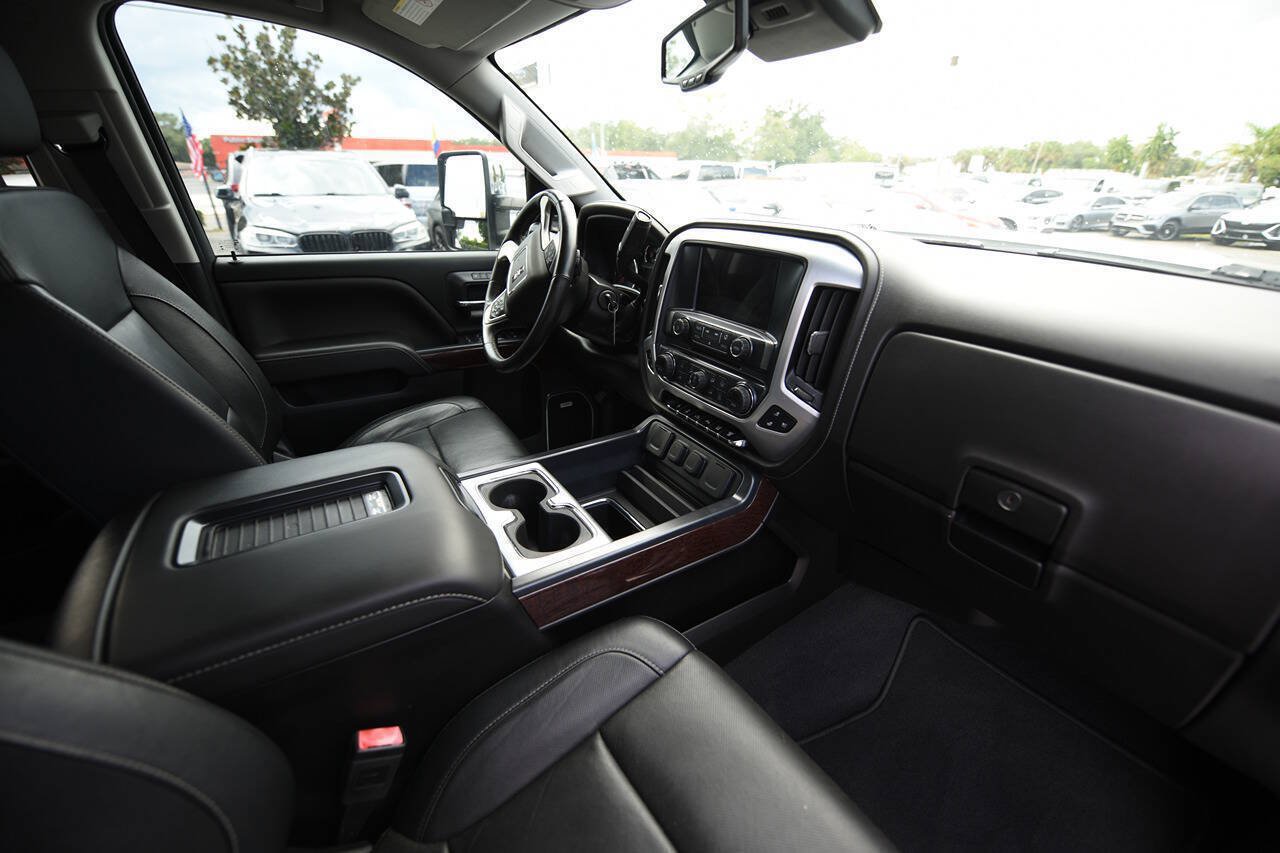 Used 2019 GMC Sierra 3500 SLT w/ Duramax Plus Package AWD/4WD image 15