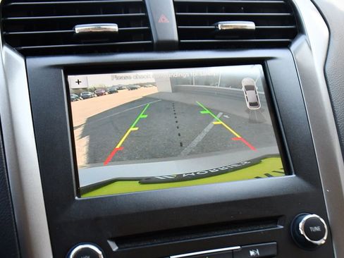 Used 2018 Ford Fusion SE w/ Equipment Group 602A image 33