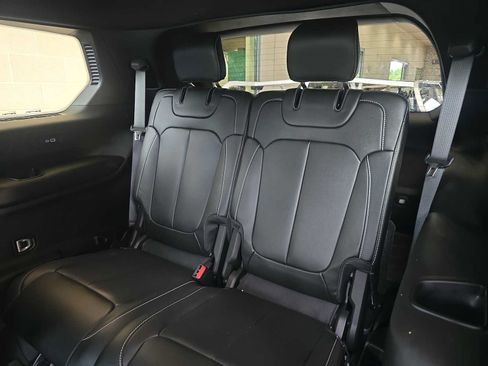 Used 2024 Jeep Grand Cherokee L Limited w/ Black Appearance Package RWD image 11