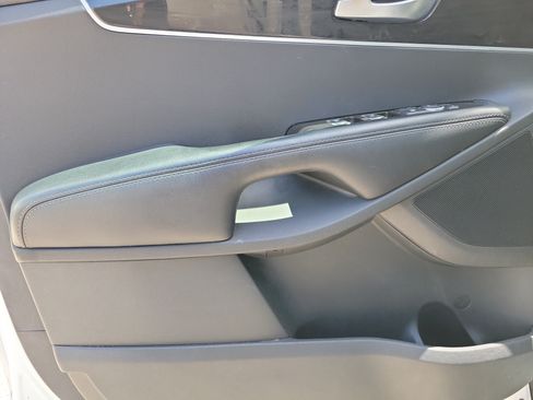 Used 2019 Kia Sorento AWD image 15