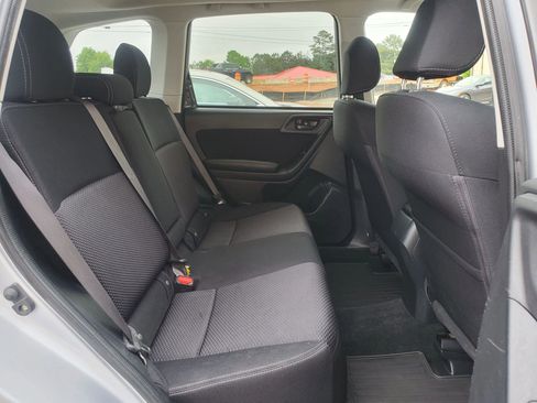 Used 2016 Subaru Forester 2.5i Premium w/ All-Weather Package AWD/4WD image 22