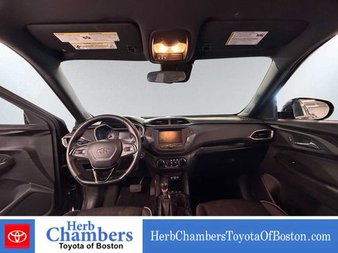 Used 2022 Chevrolet TrailBlazer RS AWD/4WD image 6