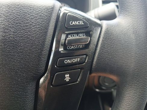 Used 2024 Nissan Frontier SV w/ Technology Package RWD image 21