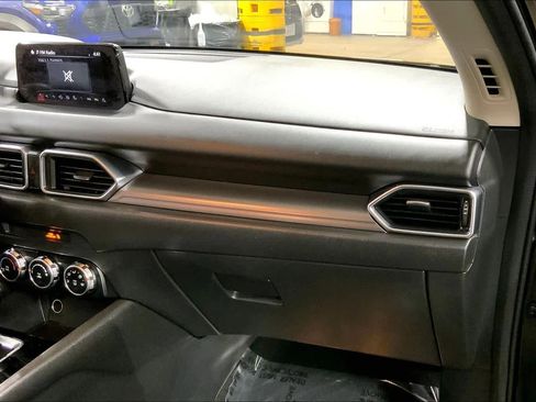 Used 2017 MAZDA CX-5 Sport image 18