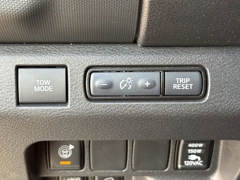 Used 2024 Nissan Frontier PRO-4X w/ Pro Premium Package image 45