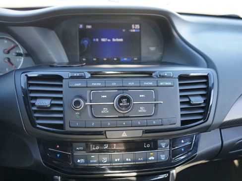 Used 2016 Honda Accord Sport image 10