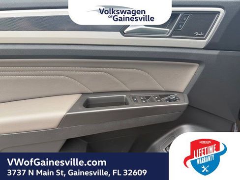 Certified 2023 Volkswagen Atlas SEL Premium AWD/4WD image 18