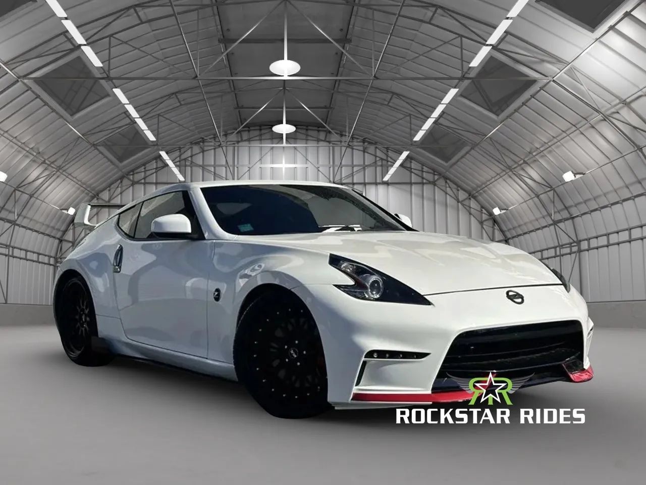 Used 2018 Nissan 370Z Coupe RWD image 3