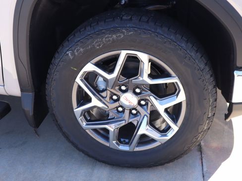 New 2026 GMC Sierra 1500 SLE w/ Max Trailering Package image 21