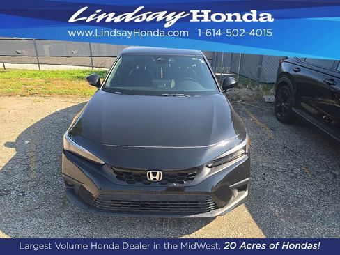 Used 2023 Honda Civic Sport image 2