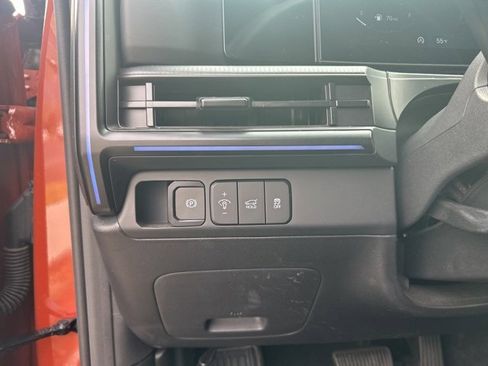 Used 2024 Hyundai Santa Fe Calligraphy image 17