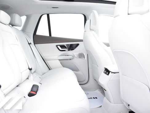 Certified 2023 Mercedes-Benz EQE 350+ 4MATIC SUV image 19