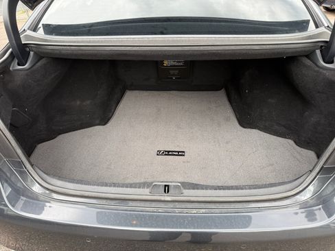 Used 2010 Lexus LS 460 AWD image 32